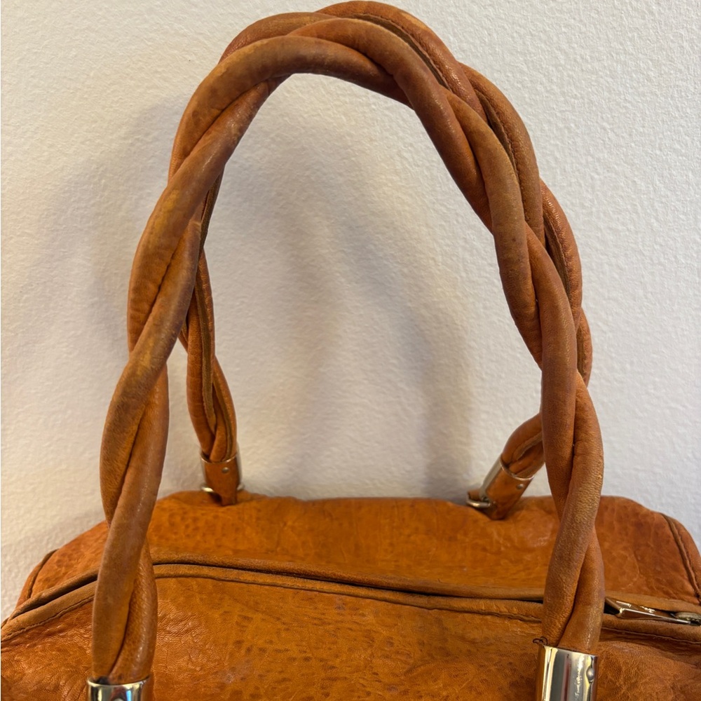 Tre Vero Leather Shoulder Bag - image 4